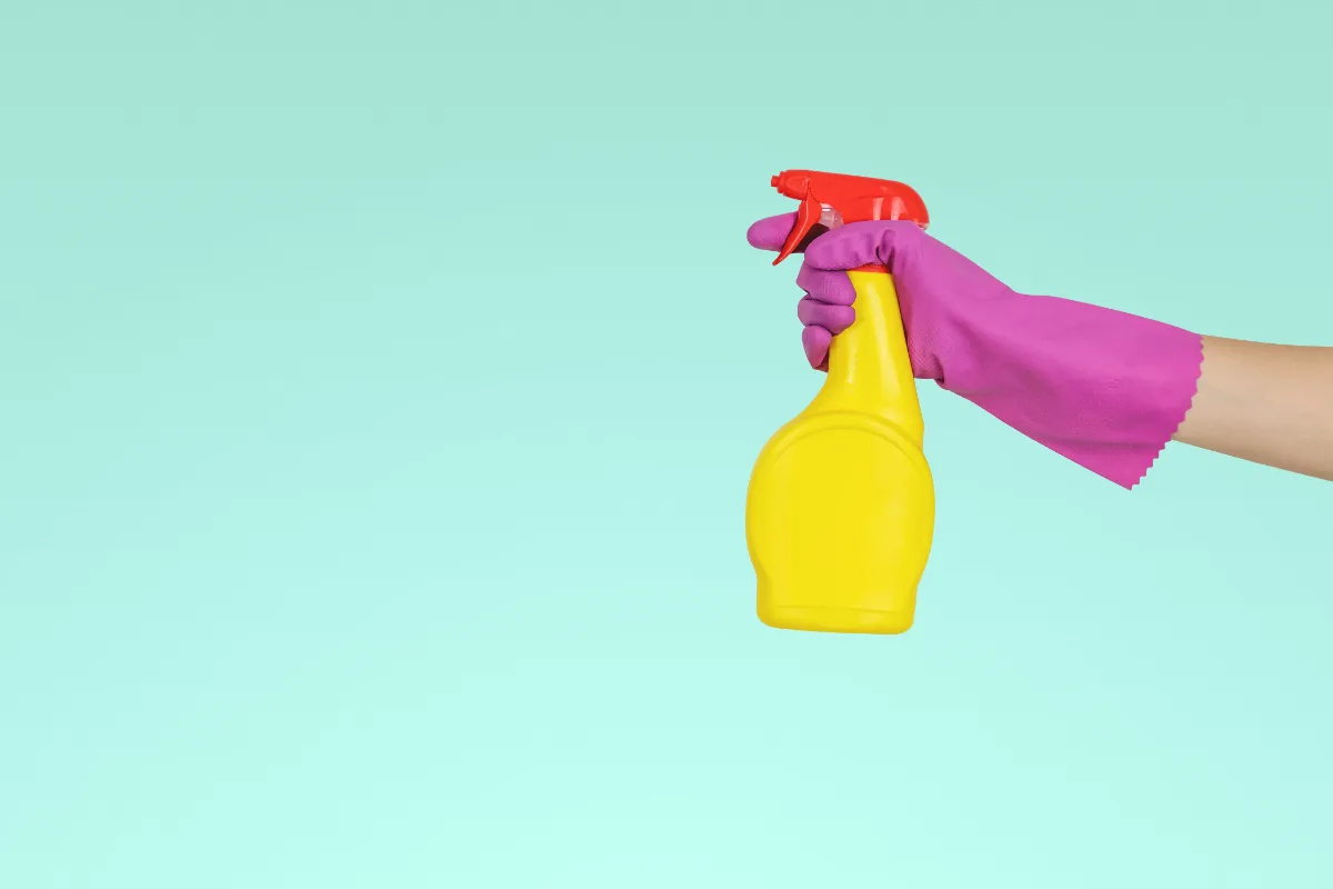 being clean is great hostel etiquette!