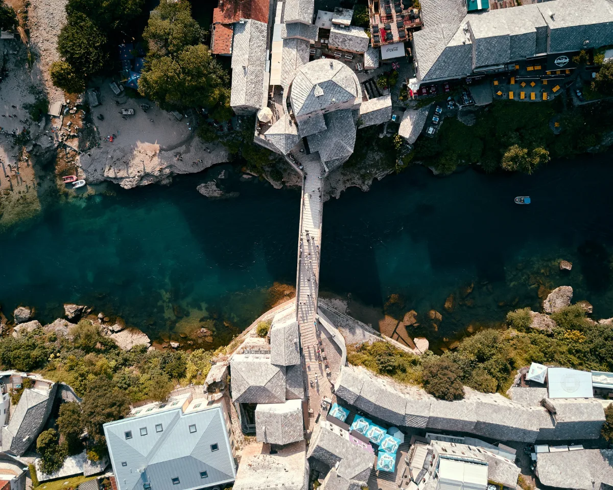 backpacking mostar, stari most top down view